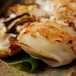 本日のおすすめメニュー「焼き牡蠣」＠恵比寿の大人の隠れ家　鉄板焼き バンブーグラッシィ(テイクアウト・デリバリーもやってます！）