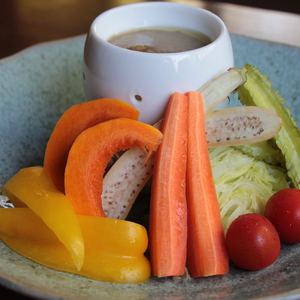 【営業中】本日のおすすめメニュー「生野菜のバーニャカウダ」＠五感で愛媛を堪能出来るお店 大洲炉端 油屋