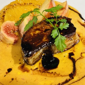 【フォアグラのソテー 旬果実添】 @恵比寿/鉄板焼き/誕生日/ステーキ/神戸牛/バンブー グラッシィ 恵比寿店/
