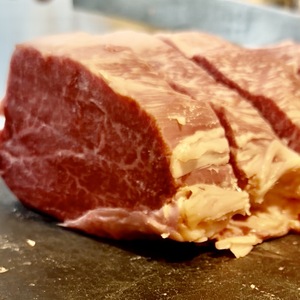 本日入荷！金メダル受賞生産者の「うしの中山」フィレ！！